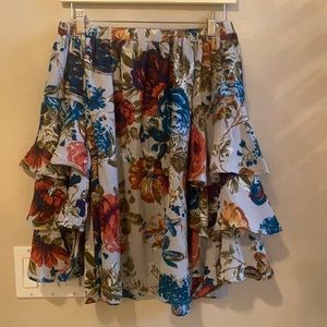 Flower off shoulder ( or not) top flare sleeves